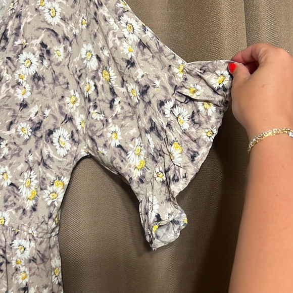 Top - Picture 2 of 3